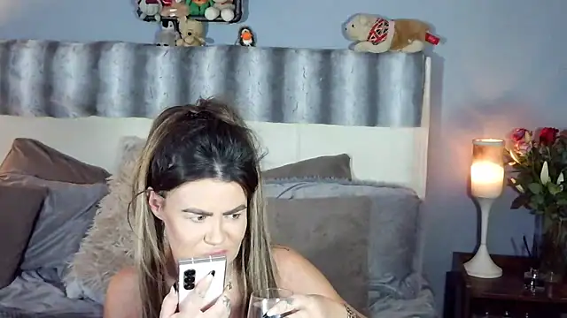 Snapshot of ScottishIvy chatting on February 6, 2026, 7:39 pm ScottishIvy online show from February 6, 2026, 7:39 pm