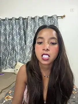 annaya sexy online show from March 15, 2026, 6:36 pm