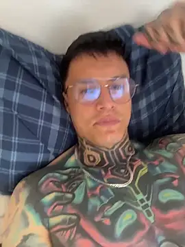 Chrissblack online show from March 30, 2026, 4:08 pm