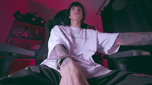 Olliver   y online show from March 3, 2026, 12:50 am