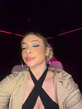 Ginevrafedez online show from April 2, 2026, 4:21 am