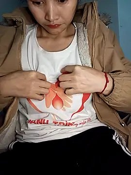 yumyum112 online show from January 17, 2026, 2:00 pm