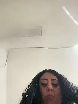 Cachinhossfd online show from February 11, 2026, 7:35 am