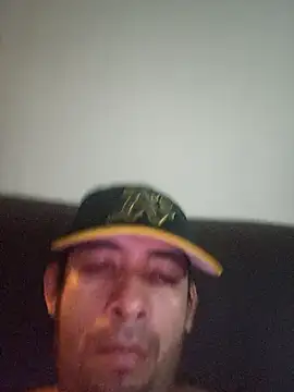 paladito01 online show from May 7, 2026, 5:13 am