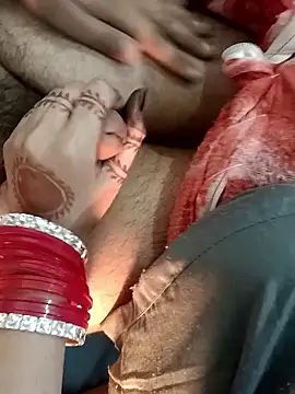 Snapshot of BESTY-10 chatting on January 13, 2026, 6:02 pm BESTY-10 online show from January 13, 2026, 6:02 pm