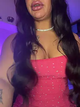 sweetxlayla online show from April 13, 2026, 7:08 pm