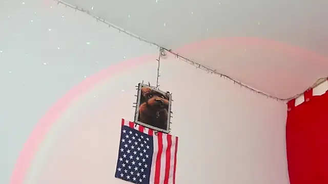 Snapshot of camilo_model chatting on January 7, 2026, 6:43 pm camilo model online show from January 7, 2026, 6:43 pm