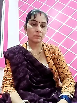 Snapshot of Hot_ree85 chatting on February 11, 2026, 4:50 am Hot ree85 online show from February 11, 2026, 4:50 am