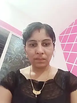 Hot ree85 online show from May 15, 2026, 1:07 pm