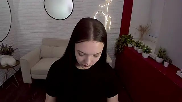 Snapshot of Emily_tender chatting on January 18, 2026, 6:28 am Emily tender online show from January 18, 2026, 6:28 am