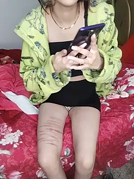 Snapshot of toty0007 chatting on February 25, 2026, 9:46 pm toty0007 online show from February 25, 2026, 9:46 pm