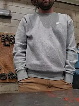 dccdc97 online show from April 10, 2026, 3:50 pm