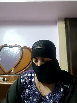 Snapshot of Tamilfathi chatting on January 13, 2026, 11:26 am Tamilfathi online show from January 13, 2026, 11:26 am