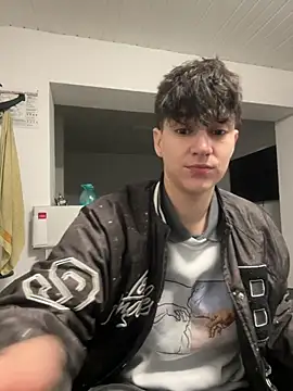 ravenryx online show from February 4, 2026, 3:40 pm