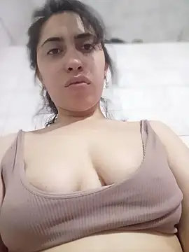 Snapshot of darkgodessone chatting on April 20, 2026, 12:24 am darkgodessone online show from April 20, 2026, 12:24 am