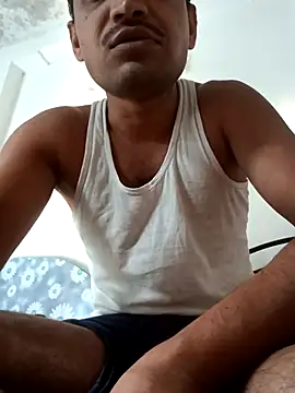 Snapshot of HotteboyShubh chatting on February 21, 2026, 4:24 am HotteboyShubh online show from February 21, 2026, 4:24 am