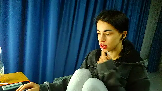 Vlada Elfie online show from March 14, 2026, 5:40 pm