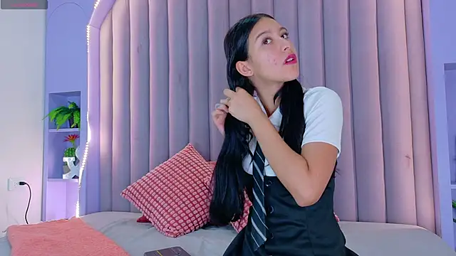 AmberStonne   online show from March 26, 2026, 2:50 am