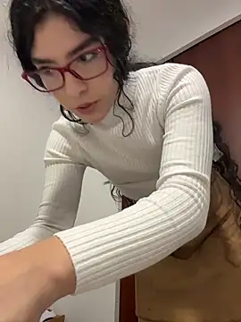 dani bela online show from February 15, 2026, 3:25 am