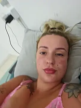 sarinharegina21 online show from January 7, 2026, 2:36 am