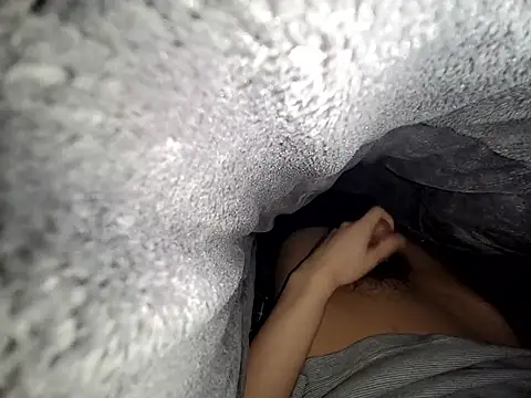 pelseae3721 online show from February 13, 2026, 6:20 am