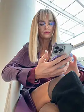 NaughtyNinky online show from February 19, 2026, 1:07 pm