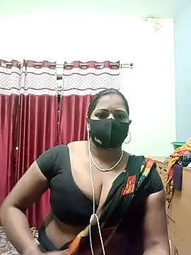 School hot teacher online show from January 13, 2026, 3:39 pm