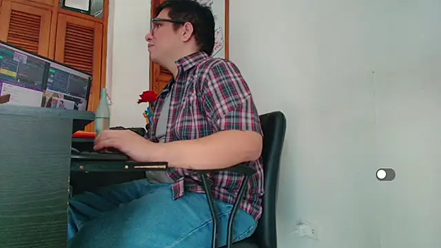 Snapshot of chubby16cm chatting on January 31, 2026, 8:18 pm chubby16cm online show from January 31, 2026, 8:18 pm