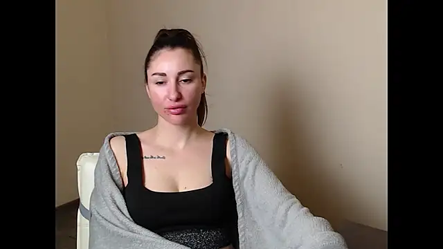 cammila horn online show from February 3, 2026, 6:40 am