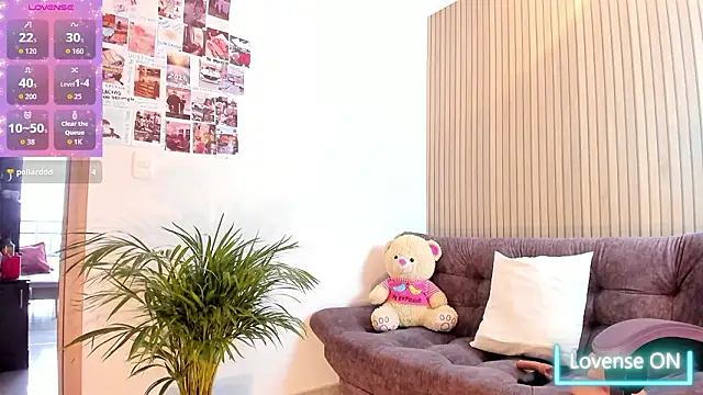 miacoxx 34 online show from March 4, 2026, 12:11 pm