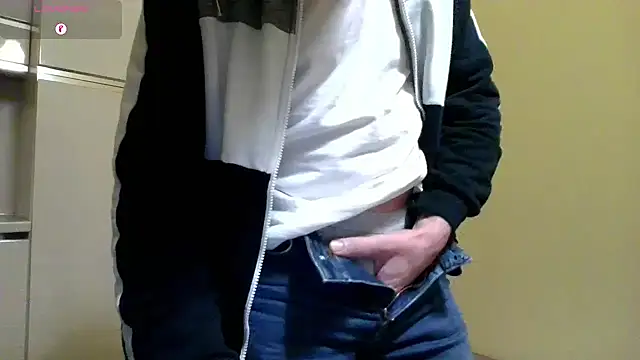 Snapshot of Ele7b5 chatting on March 31, 2026, 10:10 pm Ele7b5 online show from March 31, 2026, 10:10 pm