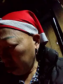 Snapshot of Agnes-baby chatting on January 10, 2026, 11:53 pm Agnes-baby online show from January 10, 2026, 11:53 pm