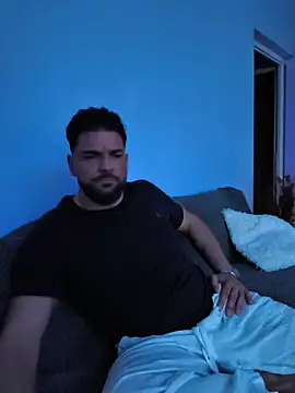 Snapshot of Angelo_33 chatting on January 8, 2026, 6:37 am Angelo 33 online show from January 8, 2026, 6:37 am