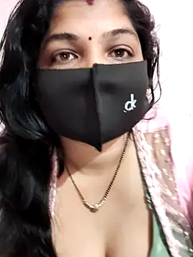 Snapshot of Romentic_lady chatting on February 7, 2026, 6:00 pm Romentic lady online show from February 7, 2026, 6:00 pm