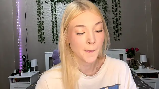 LlsabethHaze online show from January 19, 2026, 9:24 am