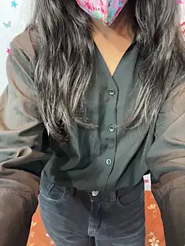 HotxAnamika online show from March 25, 2026, 3:01 am