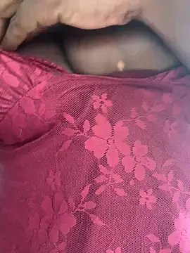 lovebignipplesx online show from March 8, 2026, 1:04 pm