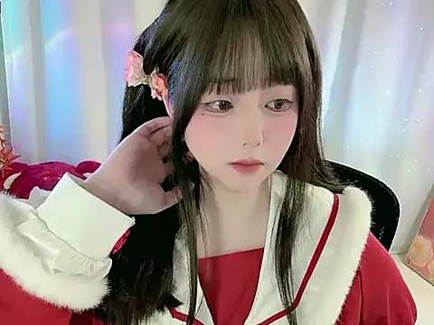 Snapshot of CLaire-5 chatting on February 17, 2026, 1:07 pm CLaire-5 online show from February 17, 2026, 1:07 pm