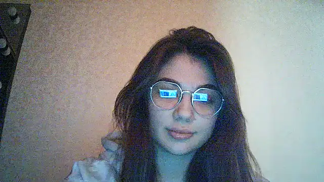 Tenovira online show from March 1, 2026, 9:06 pm