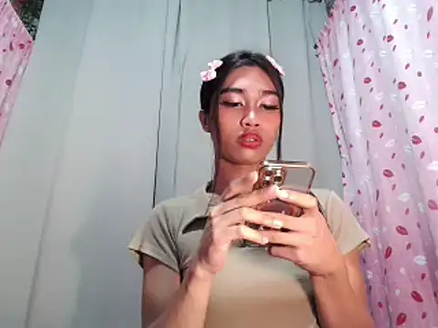 Snapshot of Goddess_katrina26 chatting on February 4, 2026, 9:42 pm Goddess katrina26 online show from February 4, 2026, 9:42 pm