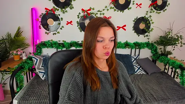 Snapshot of ScarletMarney chatting on January 16, 2026, 4:33 pm ScarletMarney online show from January 16, 2026, 4:33 pm