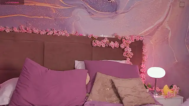 Snapshot of ScarletMarney chatting on February 8, 2026, 5:16 pm ScarletMarney online show from February 8, 2026, 5:16 pm