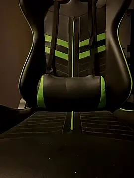 Snapshot of OohedSpectrum chatting on January 14, 2026, 10:25 pm OohedSpectrum online show from January 14, 2026, 10:25 pm