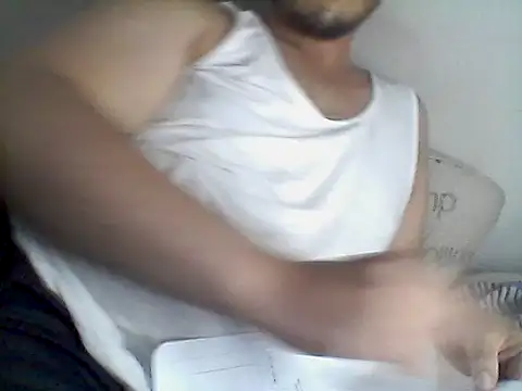 Snapshot of DrosXO chatting on February 24, 2026, 12:52 am DrosXO online show from February 24, 2026, 12:52 am