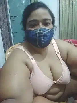 momo loves online show from April 4, 2026, 4:37 pm