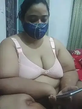 momo loves online show from May 11, 2026, 2:34 pm