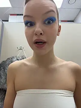 AshleyMur online show from March 15, 2026, 6:19 am