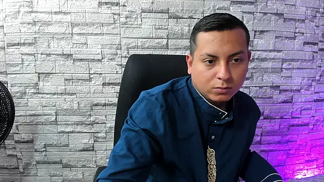 Snapshot of Hadarah_and_Hasan chatting on January 7, 2026, 6:43 pm Hadarah and Hasan online show from January 7, 2026, 6:43 pm