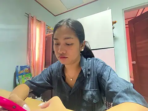 Snapshot of Mira_Janee chatting on January 12, 2026, 4:29 am Mira Janee online show from January 12, 2026, 4:29 am