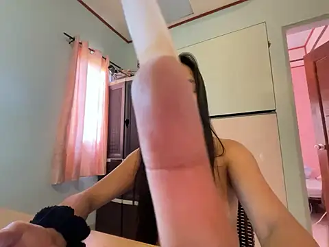 Mira Janee online show from February 13, 2026, 4:41 am